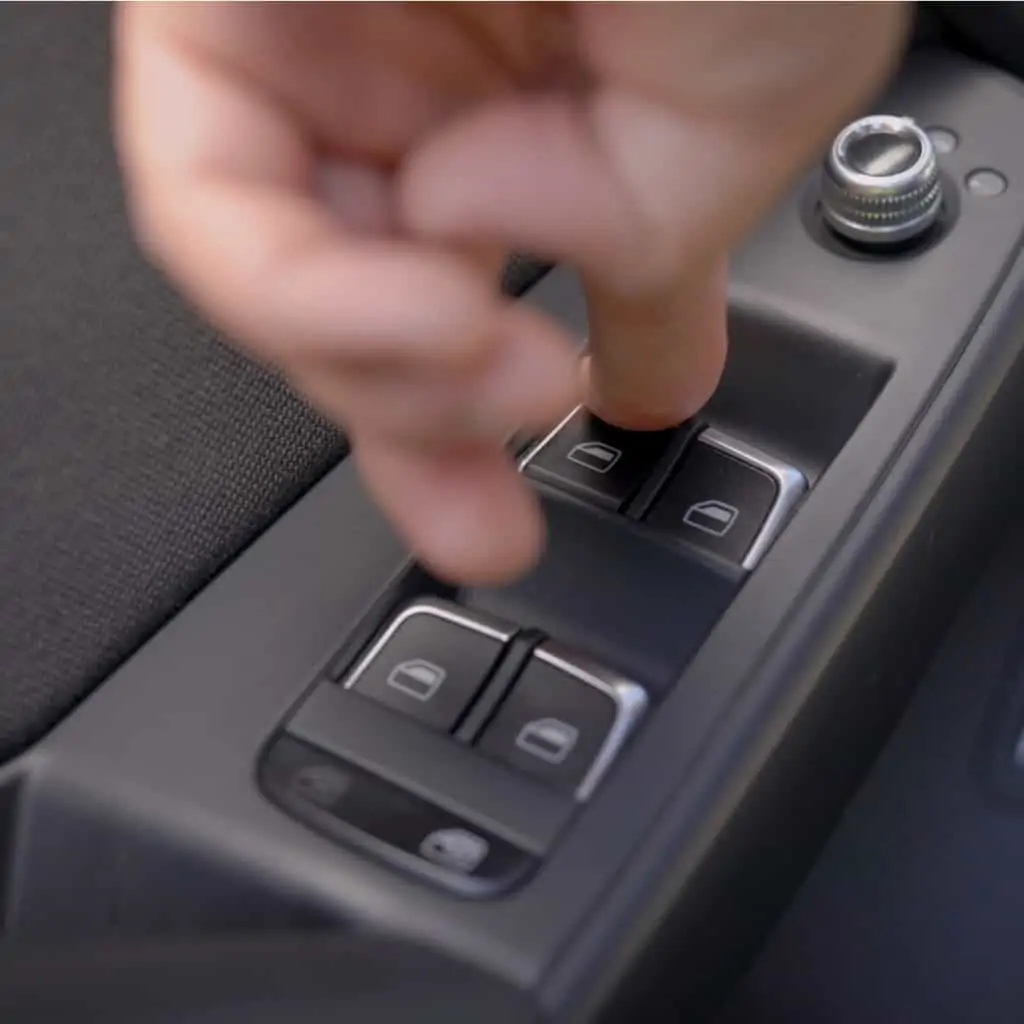 Vidrios eléctricos - reemplazo la batería y el modo automático falla Presionando tecla de vidrios